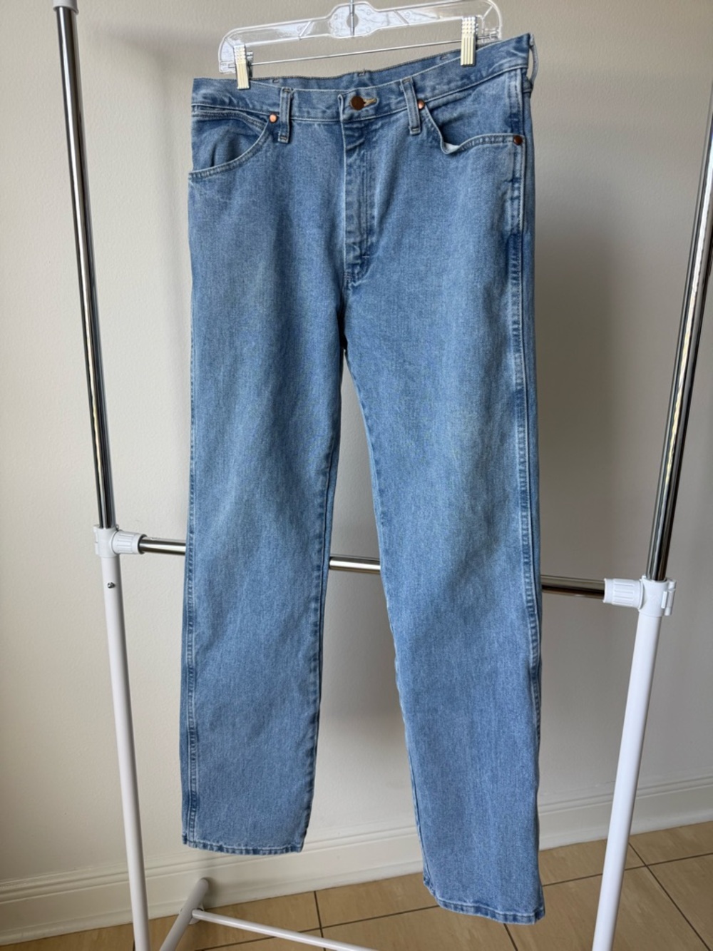 Wrangler Classic Straight Light Blue Denim Jeans
